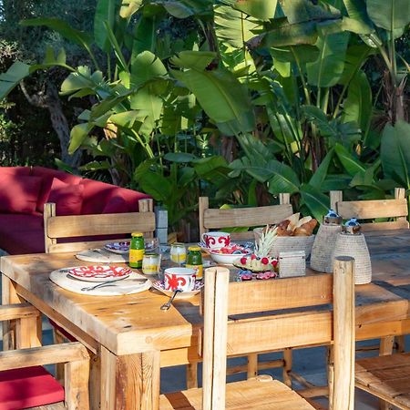 Vyylla Private Resort Saint-Tropez Room photo
