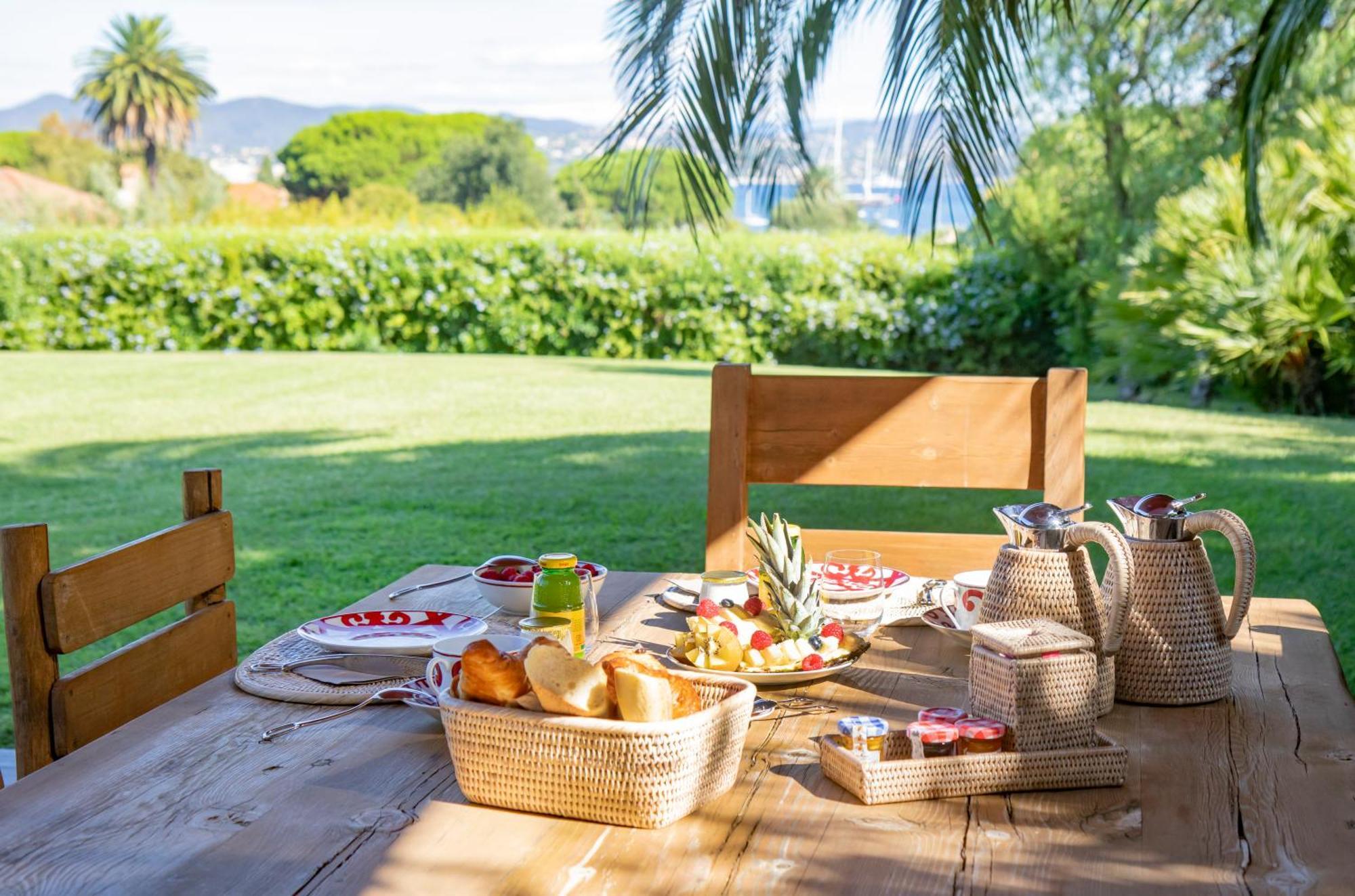 Vyylla Private Resort Saint-Tropez Room photo